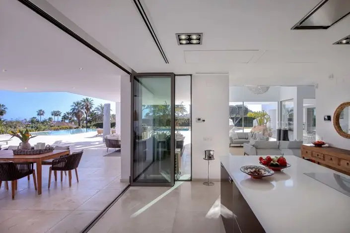 Villa de Lujo 7 Dormitorios en Venta Nueva Andalucia