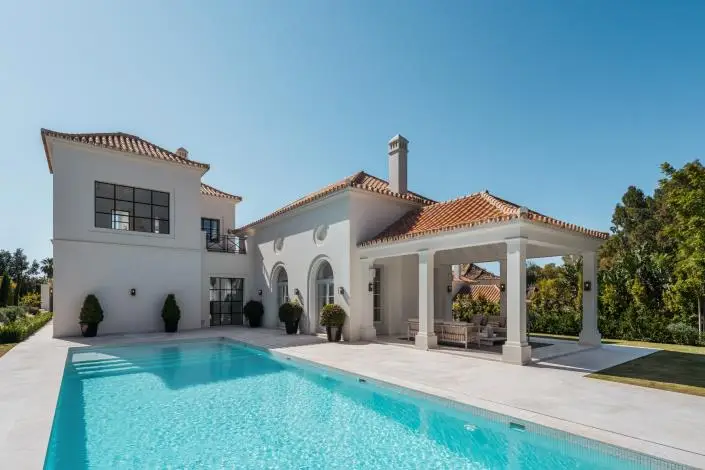 Villa Lujo 4 Dormitorios Nueva Andalucia