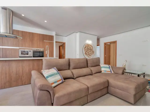 Piso de 3 Dormitorios en venta Puerto Banus, España