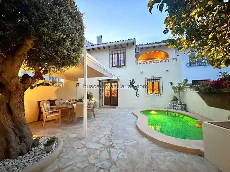 Bungalow en Venta Moraira Piscina Privada Dos Dormitorios