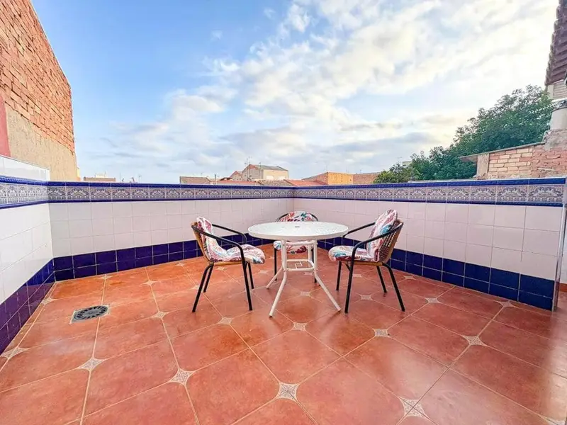 Adosado en Venta Molina de Segura: 4 Dormitorios, Terraza y Bodega