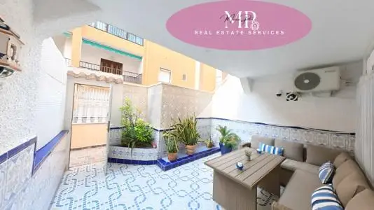 Adosada en Venta en Torrevieja Alicante
