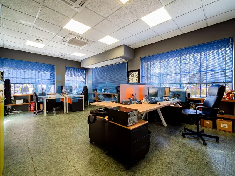 Venta Local Comercial Pueblo Nuevo Madrid