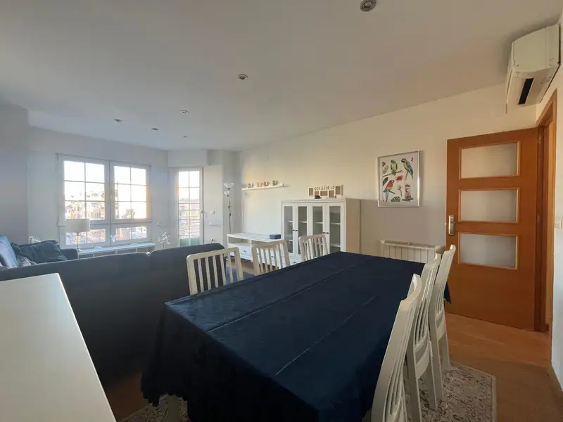 Apartamento en venta Torrevieja Centro 4 habitaciones 2 baños