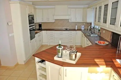 Villa de 14 Dormitorios en Venta Alfaz del Pi