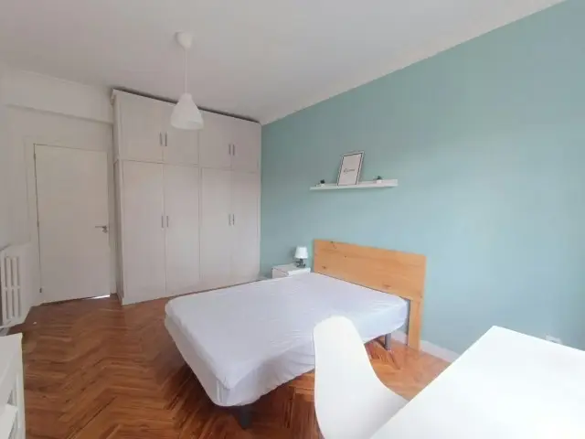Habitacion Alquiler Pamplona Estudiantes Profesionales