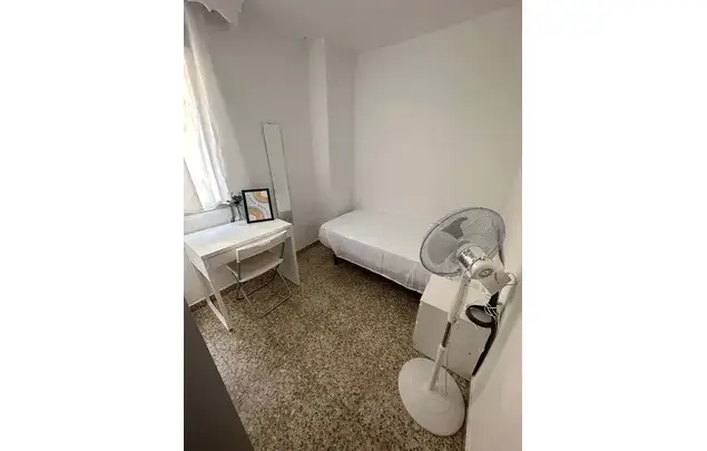 Habitación 100m² Málaga Estancia Media Larga