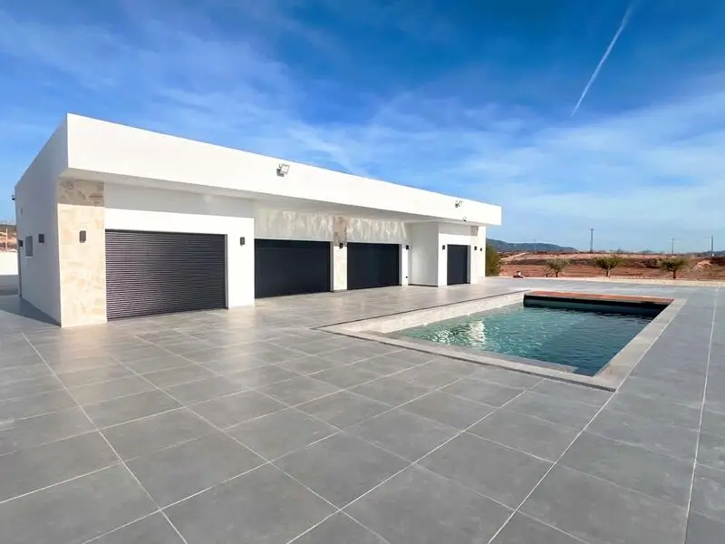 Villa de Lujo en Novelda con Vistas Panorámicas