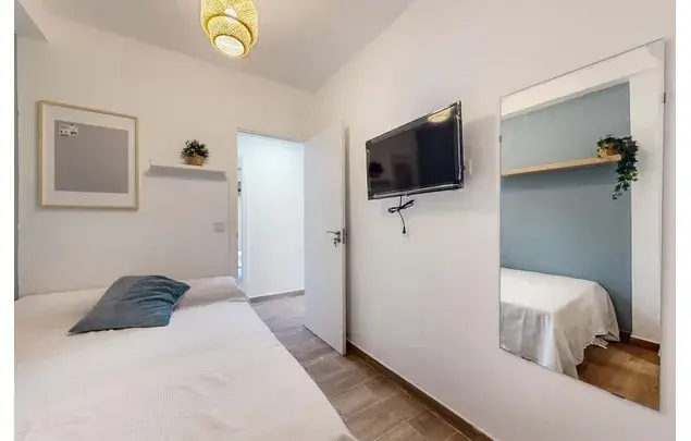 Habitaci
ón 102m
² Elche Alquiler Larga Temporada