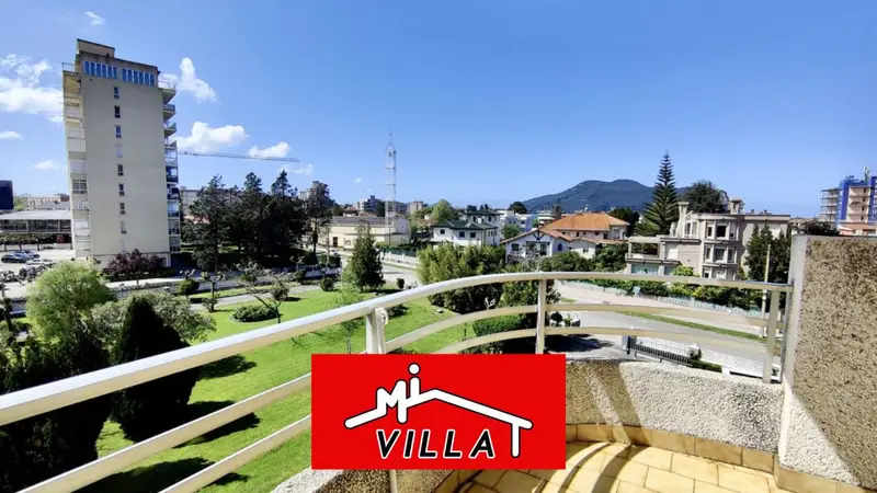 Venta Piso Carlos V Laredo 4 habitaciones 2 baños terraza vistas