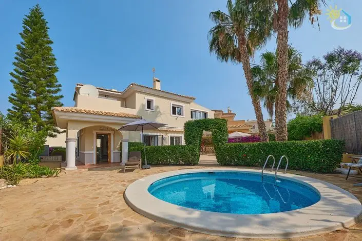 Villa en venta Bonalba Alicante 4 dormitorios
