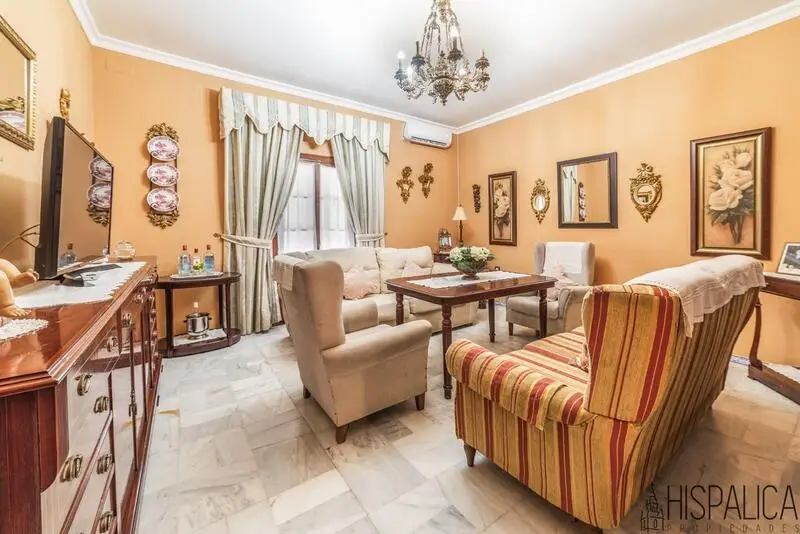 Apartamento 4 Dormitorios Carmona Sevilla Centro Historico