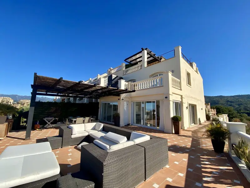 Adosado 5 Dormitorios Vistas Panoramicas Elviria