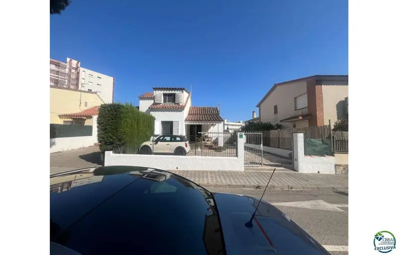 Chalet en Roses cerca de la playa con jardin