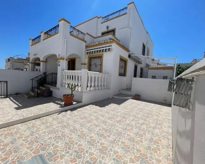 Villa 3 Dormitorios Los Altos Costa Blanca
