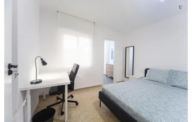 Alquiler Apartamento 4 Dormitorios Granada Centro
