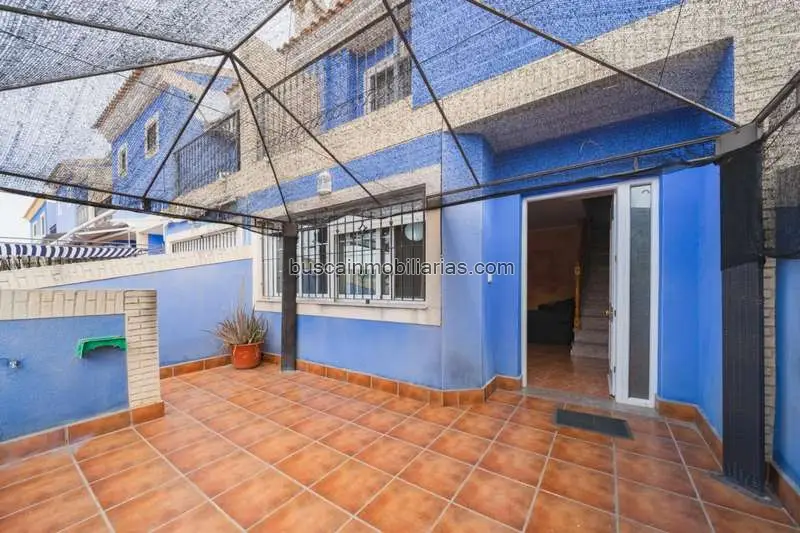 Dúplex en Alguazas con 4 Dormitorios Garaje y Porches