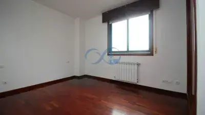 Piso en Venta Guisamo Bergondo 3 Habitaciones 2 Baños Garaje