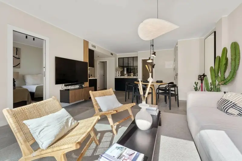 Apartamento de Lujo en Venta en Nueva Andalucía Marbella