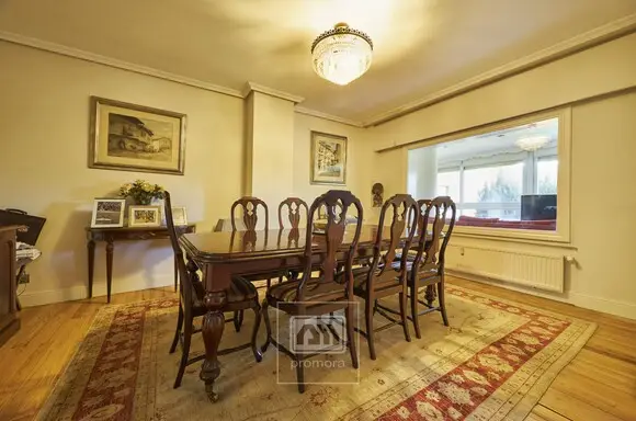 EXCLUSIVO PISO DE 3 DORMITORIOS EN LA PRESTIGIOSA ZONA DE COLEGIOS DE LA MORALEJA.
