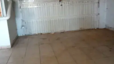 Chalet en venta en Tarrega para reformar 369m2 4 habitaciones