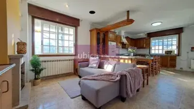 Casa en Pazos de Borbén a 10 min de Vigo