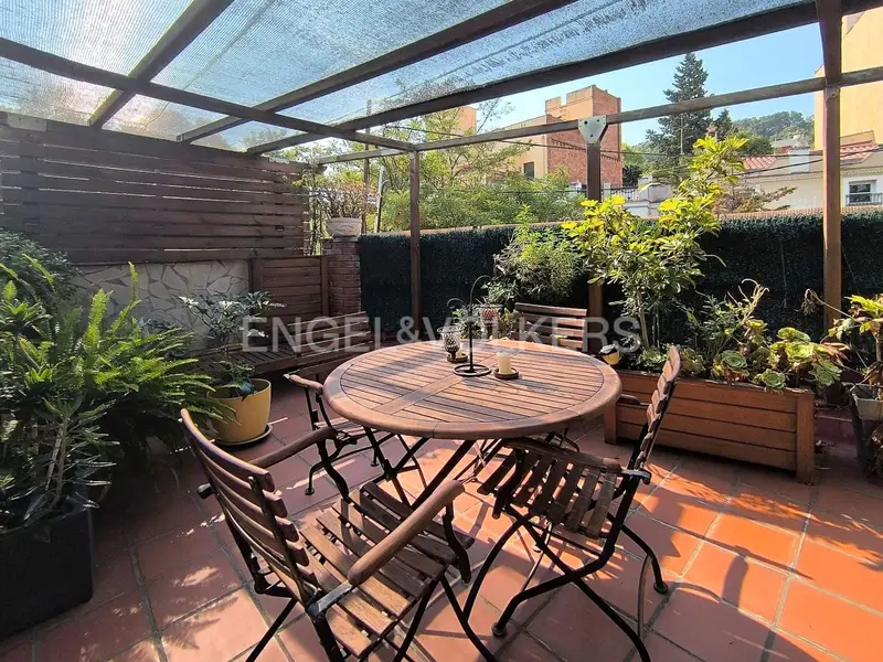 Atico Estudio Temporal Barcelona terraza soleada