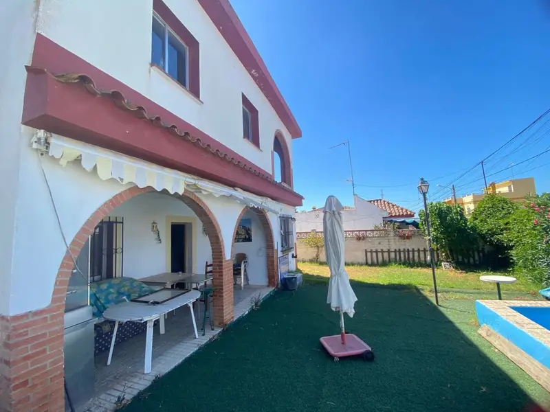 Chalet en Venta El Puerto de Santa Maria 160m2 con Piscina