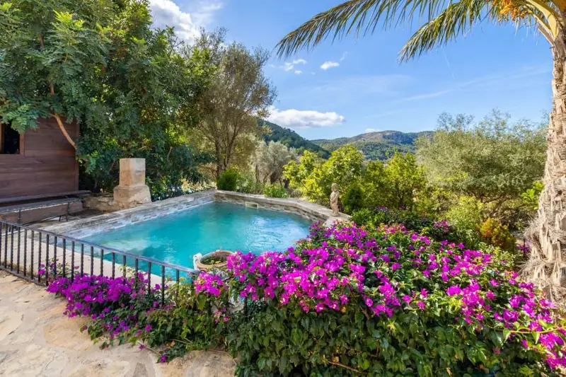 Finca Rustica en Venta SArraco Mallorca 4 Dormitorios Piscina Jardin