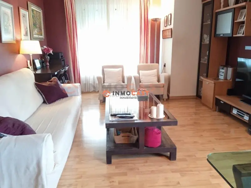 Venta Piso de 3 habitaciones en Estació Nord - Ref: 24116