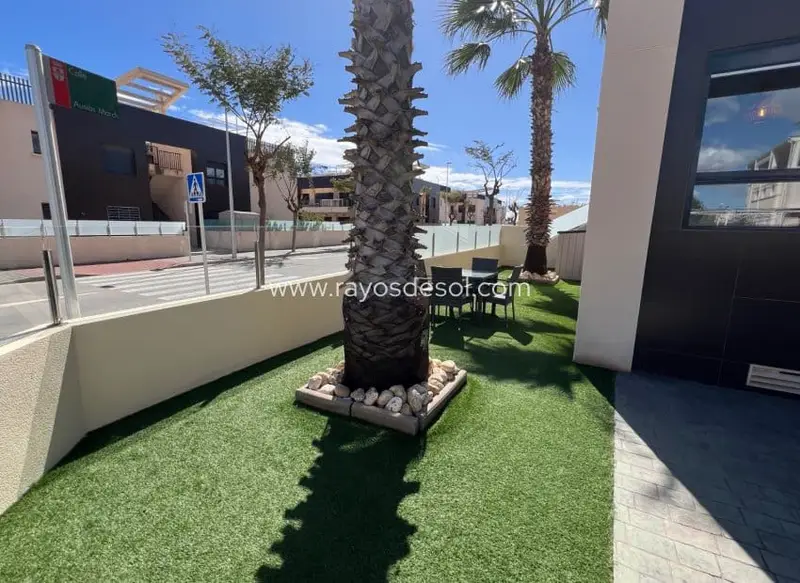 Apartamento en Mil Palmeras cerca de la playa