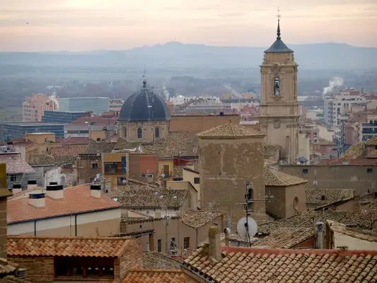 Garaje en Venta en Huesca Cerca del Parque Miguel Servet