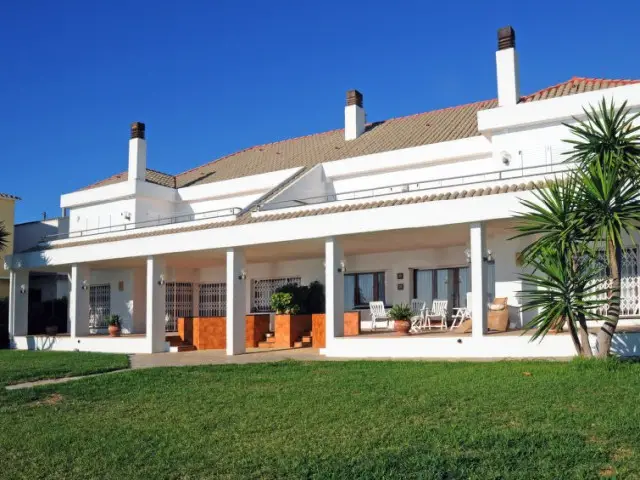 Casa Villa 3 Dormitorios Alquiler Alcanar Espa	

