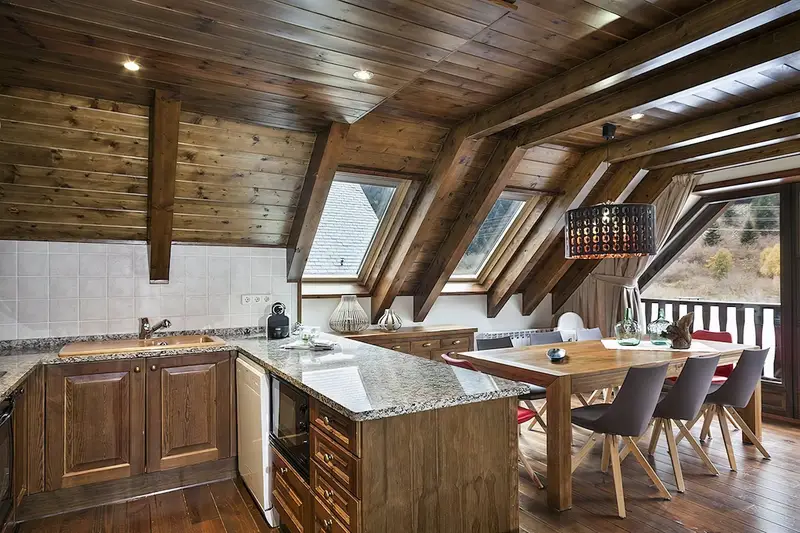 Apartamento 4 Dormitorios Baqueira Beret Esqui Invierno Verano