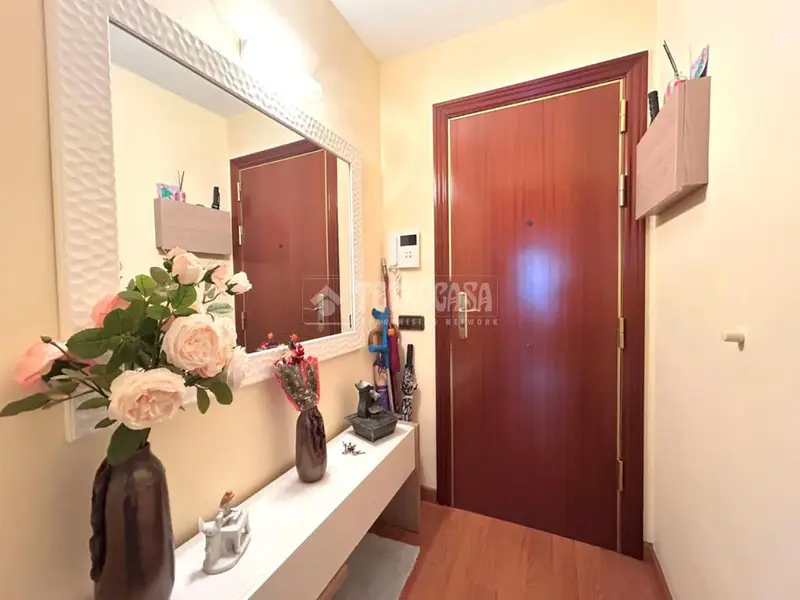 Piso en Miraflores con balcón y 3 dormitorios