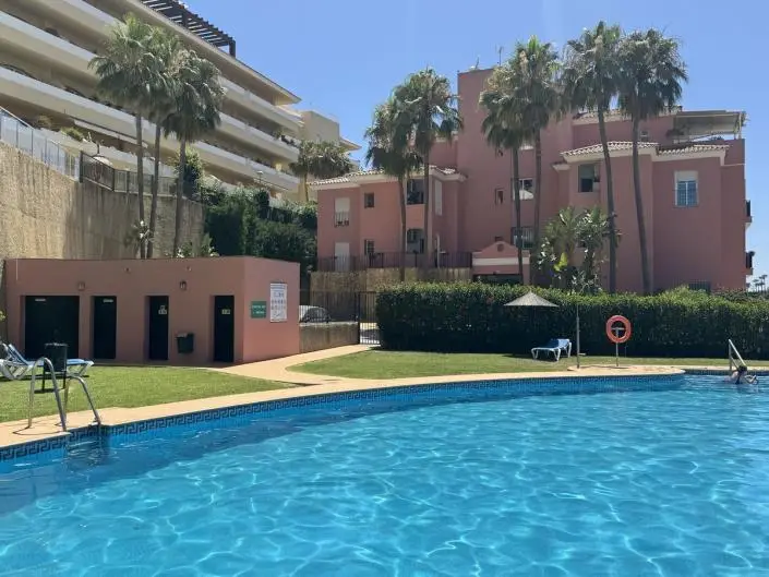Apartamento 2 Dormitorios Miraflores Golf