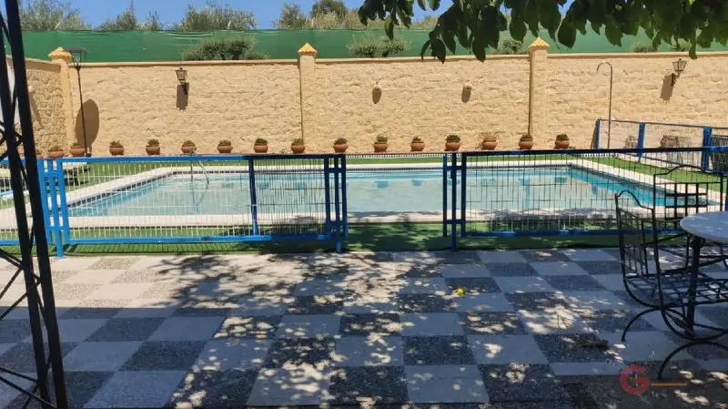 Venta Chalet con trastero en Pueblo, Montilla - Ref: 3031-J728