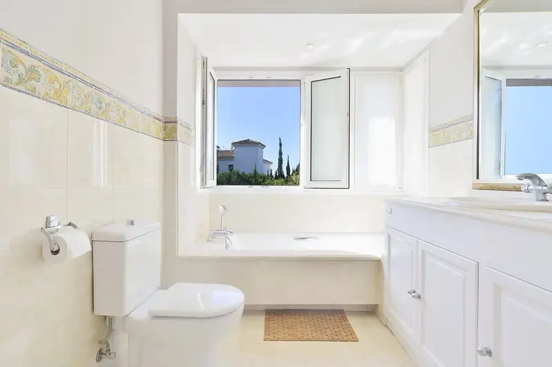 Chalet en Venta Nueva Andalucia Marbella 4 Dormitorios Piscina Privada