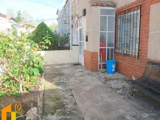 Casa Adosada En Venta En Zona San Pedro Cardeña