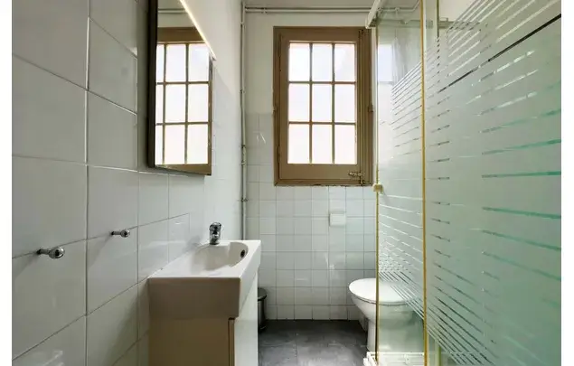 Habitaci	ón 93m	² Gran V	ía Les Corts Catalanes Barcelona