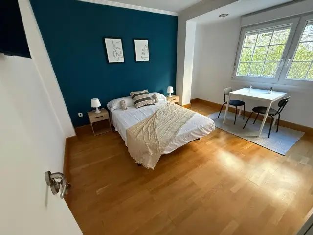 Habitacion Alquiler Almería Centro 5 Dormitorios 2 Baños Wifi
