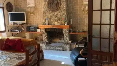 Chalet en venta en l'Espluga Calva con garaje y barbacoa