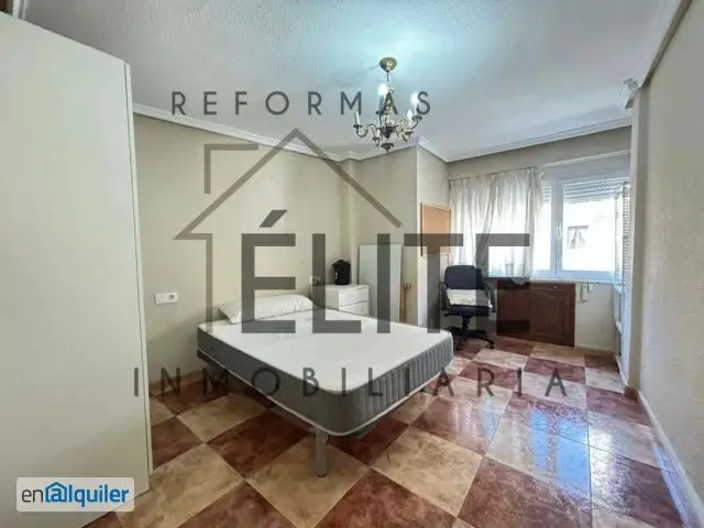Piso en Salamanca Centro 4 Dormitorios 2 Baños Gran Balcon
