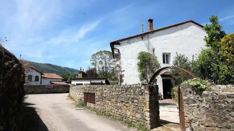 Casa en venta en Barrio de Carrejo, 74, cerca de Barrio Carrejo