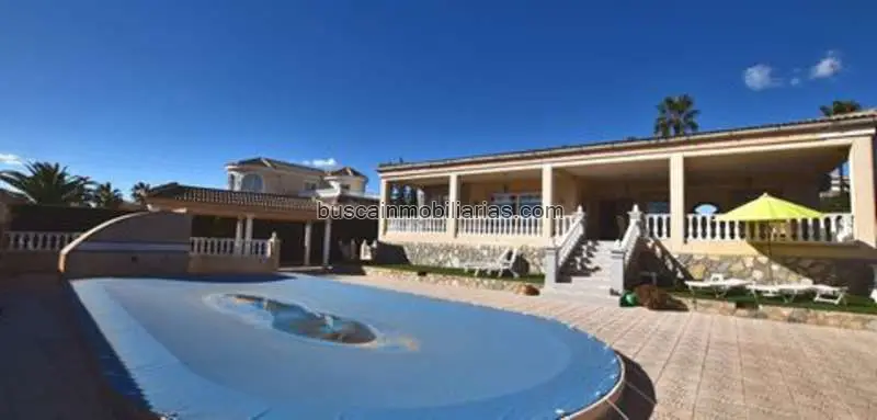 Villa en Venta Quesada 3 Dormitorios 2 Baños Vistas al Mar