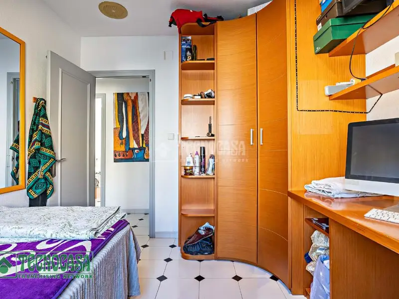 Tríplex Adosado en El Ejido Sur 147m2 4 Dormitorios 2 Baños Garaje