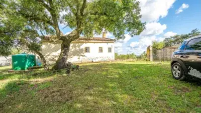 Casa en Arroyo de la Luz con Parcela de 2700m²