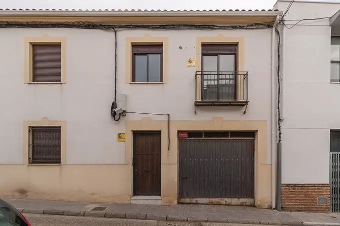 Garaje en venta Almodóvar del Río 5m² con trastero