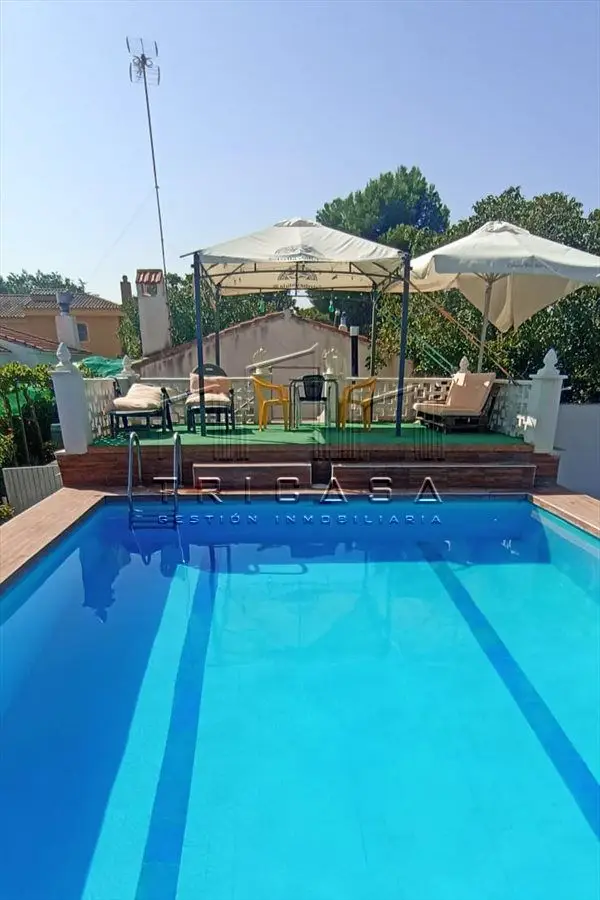 Venta Chalet con Trastero y Piscina cerca Albacete