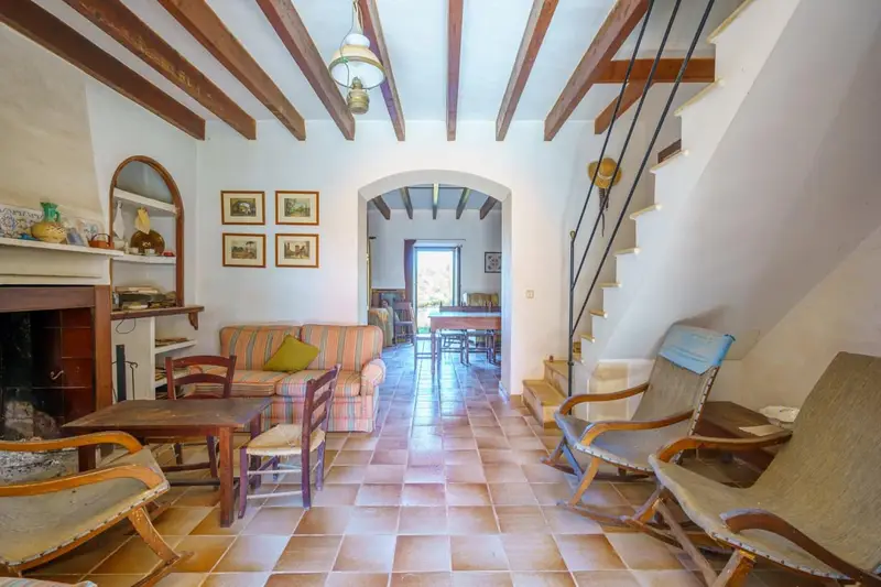 Finca Rustica en Llucmajor con Campus Universitario Colindante